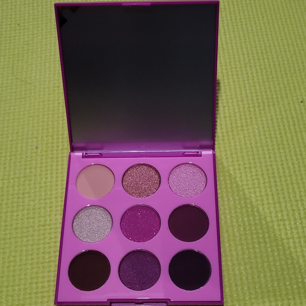 Morphe 9J Just A Crush Artistry Eyeshadow Palette